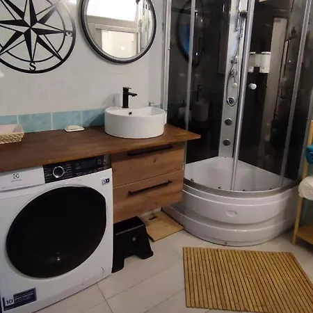 Ferienhaus Captain's 110m2, Near Sopot, Beaches, With A Garden, Grill & Free Parking Danzig